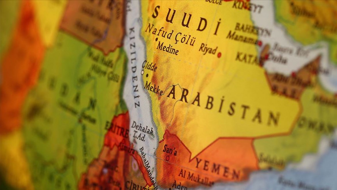 Husilerden Suudi Arabistan'ın güneybatısına saldırı