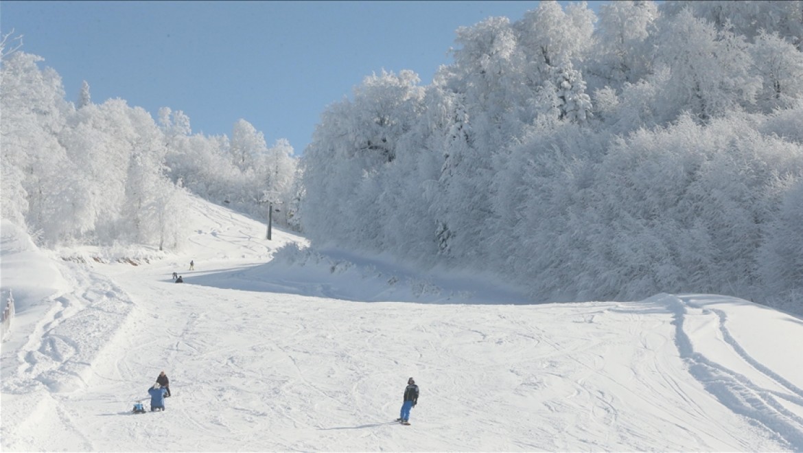 Kartepe'de kayak sezonu açıldı