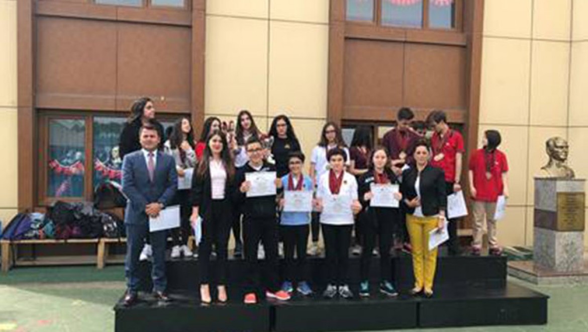 Avrupa Sınav Koleji WSC takımı Uluslararası Yarışmada Türkiye'yi Temsil Edecek