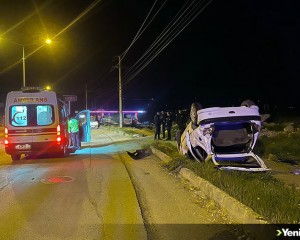 Tokat'ta devrilen otomobildeki 3 kişi yaralandı