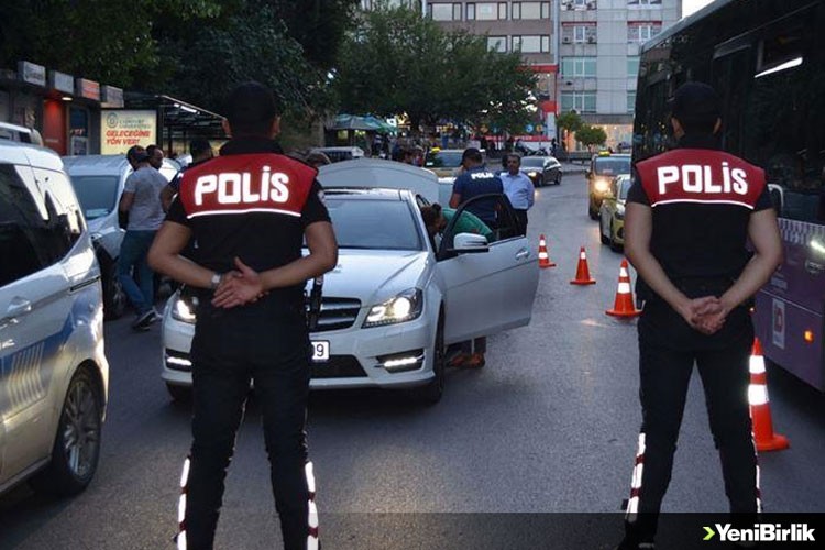 İstanbul'da asayiş uygulamasında aranan 663 zanlı yakalandı