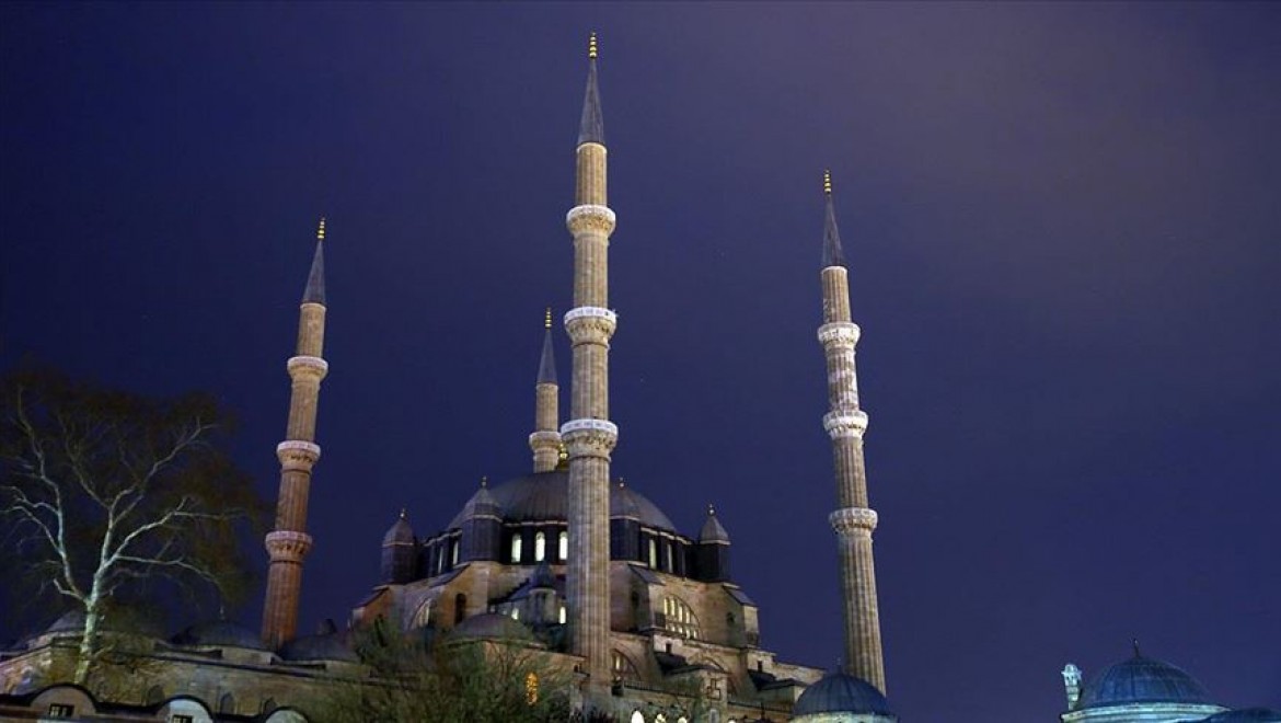 Selimiye'nin ışıkları 'Dünya Saati' için kapandı