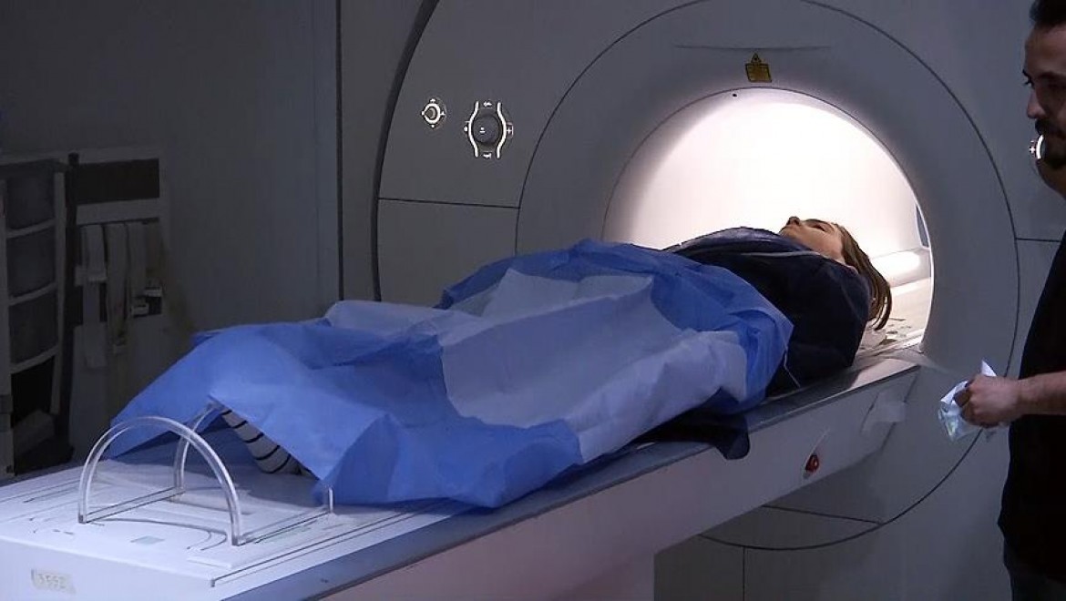 Türkiye'de ilk kez tamamı MR altında 'beyin apsesi' ameliyatı