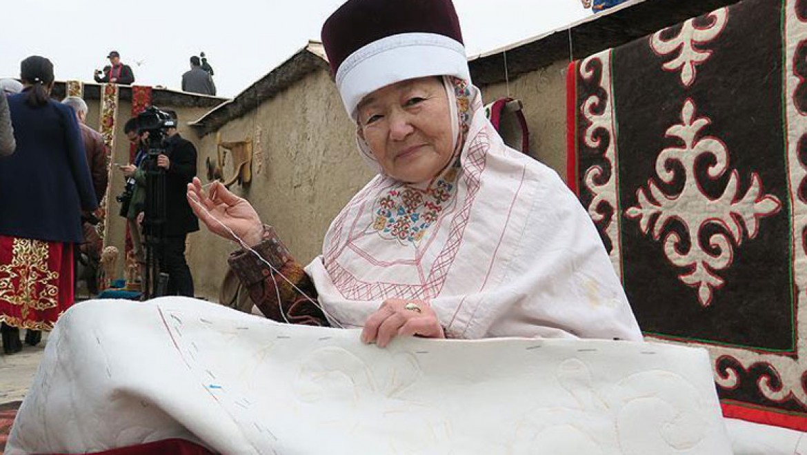 Kazakistan'da nevruz coşkuyla kutlanıyor