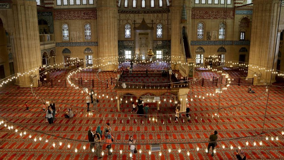 Selimiye Camisi ramazana hazırlanıyor