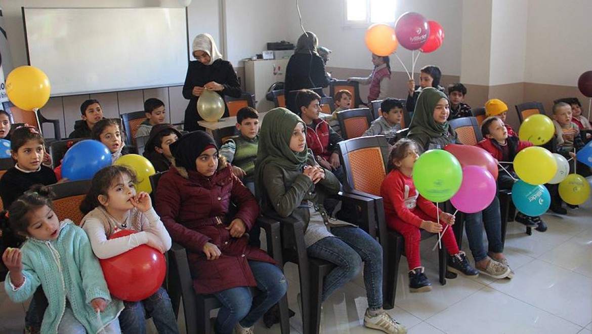 Suriyeli yetim çocuklara sinema etkinliği