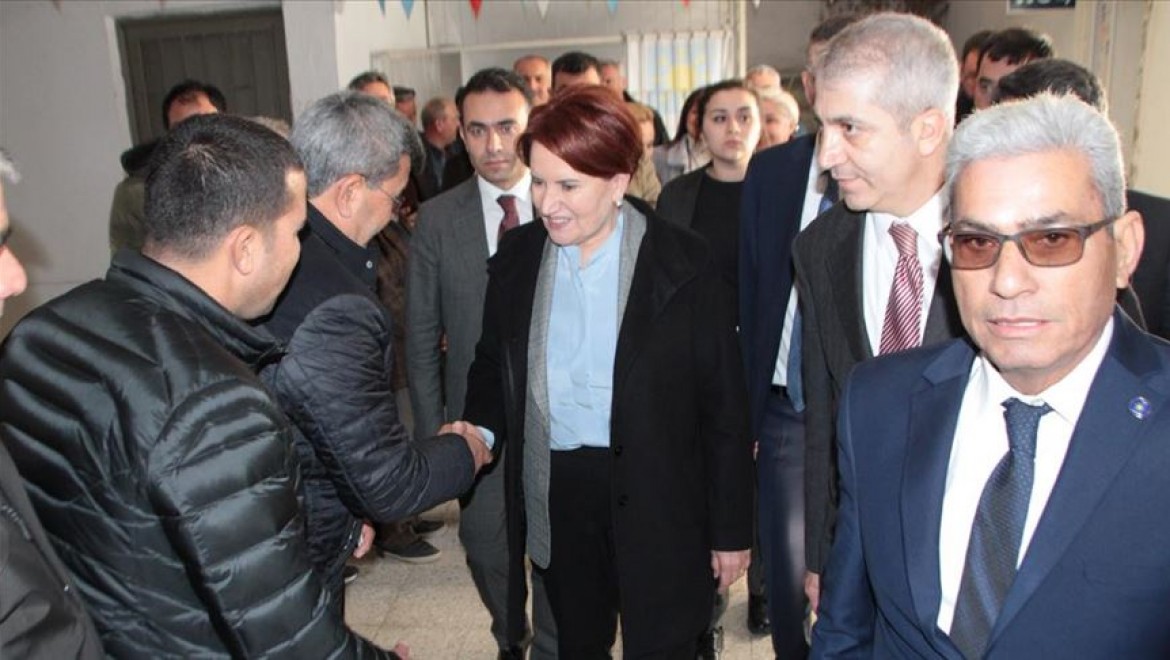 Meral Akşener partililerden kapı kapı dolaşmalarını istedi
