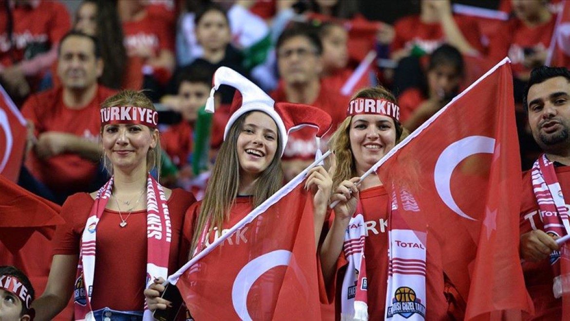Türkiye-Hollanda maçının biletleri satışa çıktı