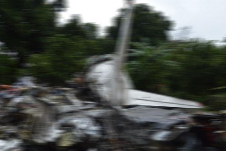El Salvador'da askeri uçağın düşmesi sonucu 3 kişi öldü