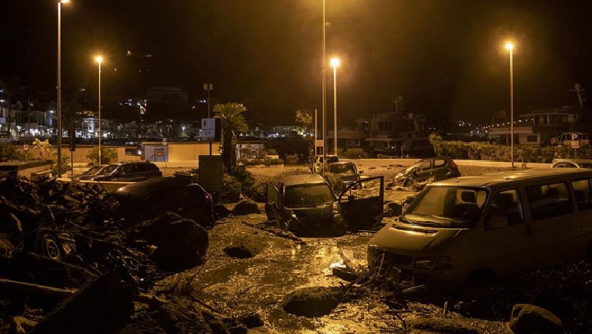 İtalya'nın Ischia Adası'ndaki heyelanın ardından 7 cesede ulaşıldı