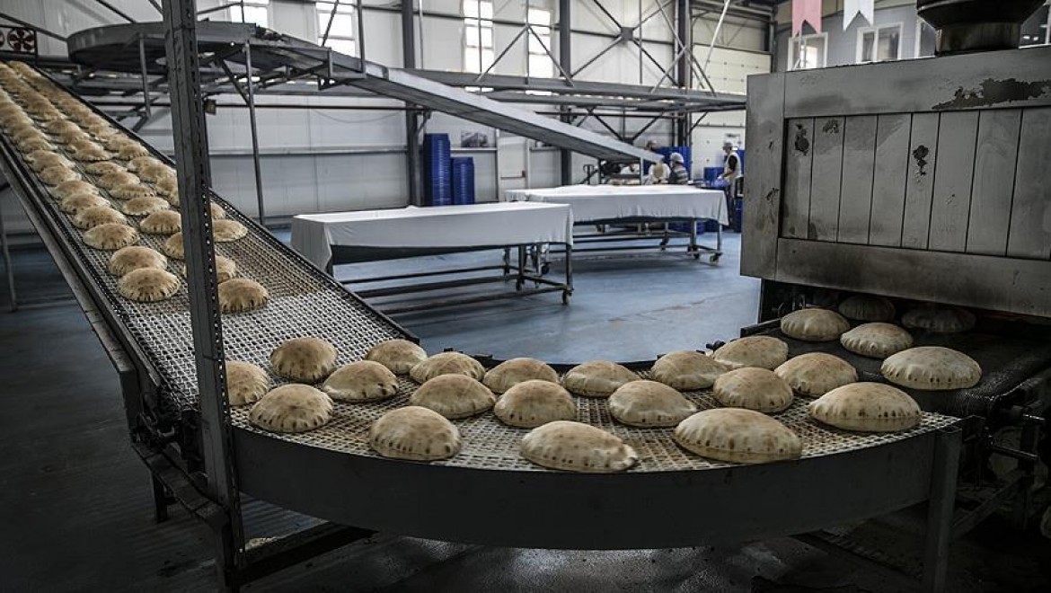 İHH'dan Suriye'ye Bir Yılda 270 Milyon Ekmek