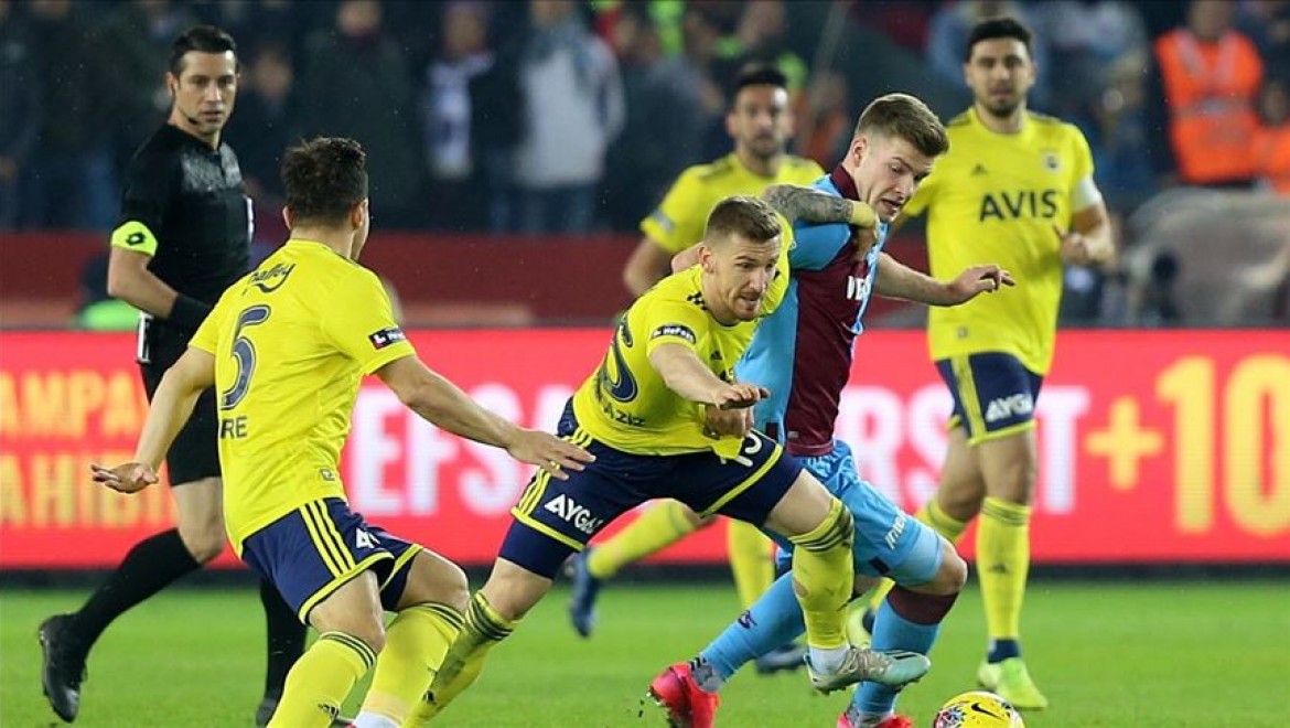 Trabzonspor-Fenerbahçe kupa maçına sarı-lacivertli taraftarlar alınmayacak