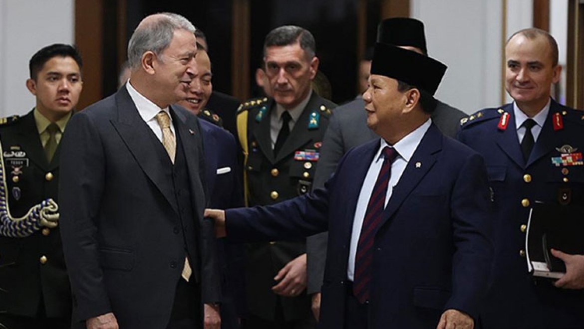 Milli Savunma Bakanı Akar, Endonezya Savunma Bakanı Subianto ile görüştü