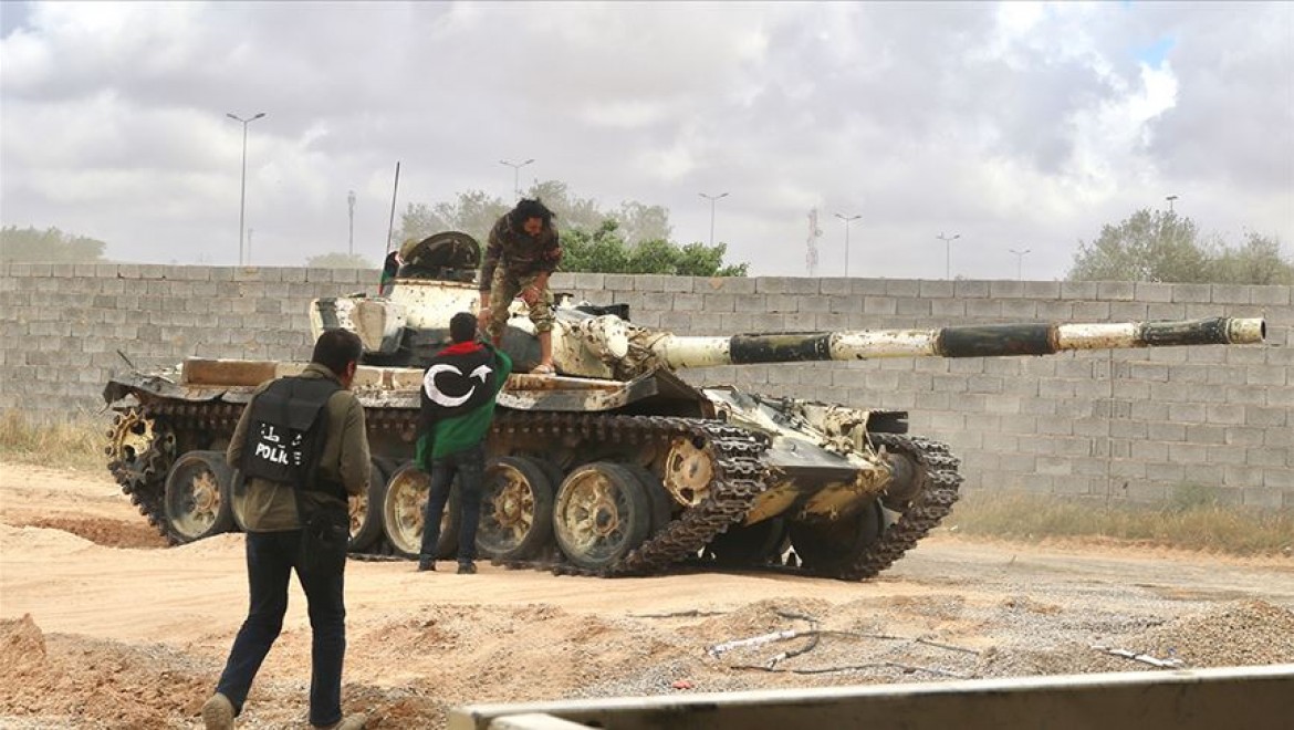 Libya ordusu başkent Trablus'un güneyindeki Ayn Zara'da kontrolü sağladı