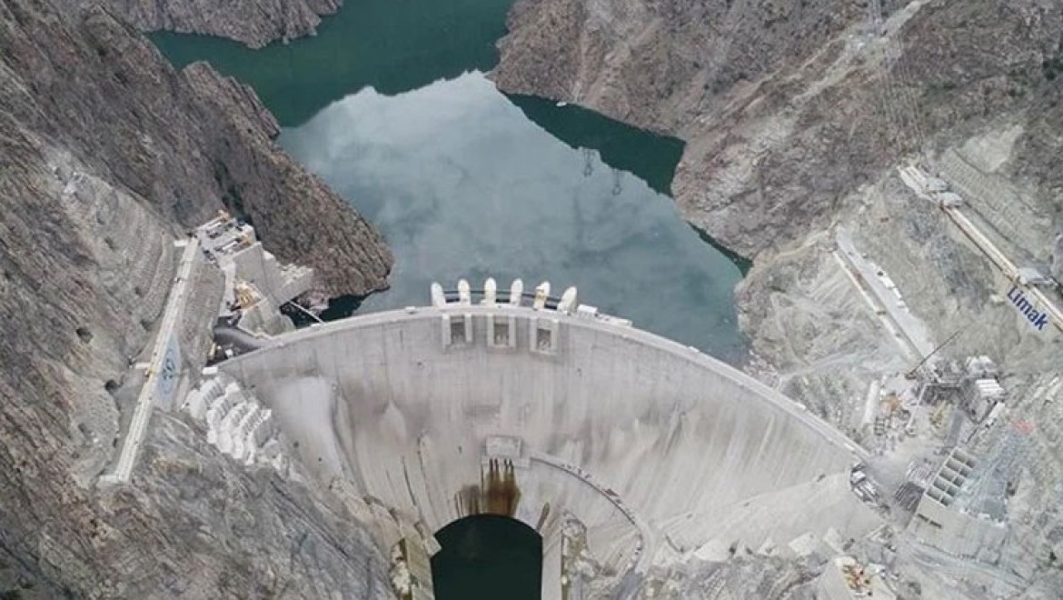 Yusufeli Barajı ve HES'te su yüksekliği 145,30 metreye ulaştı