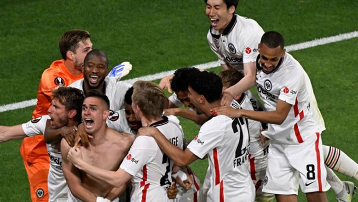 UEFA Avrupa Ligi Kupası'nı Eintracht Frankfurt kazandı
