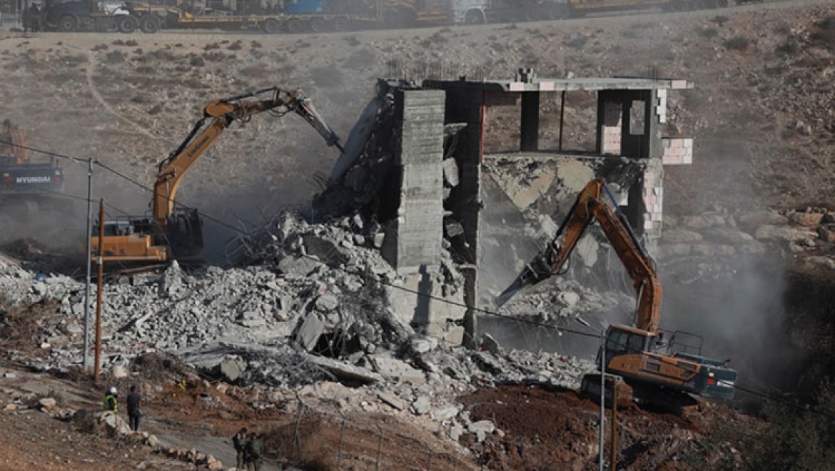 "Filistinlilere ait evlerin yıkılması barışı umutlarını baltalıyor"