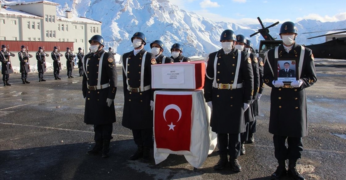 Hakkari'de şehit olan asker için tören düzenlendi