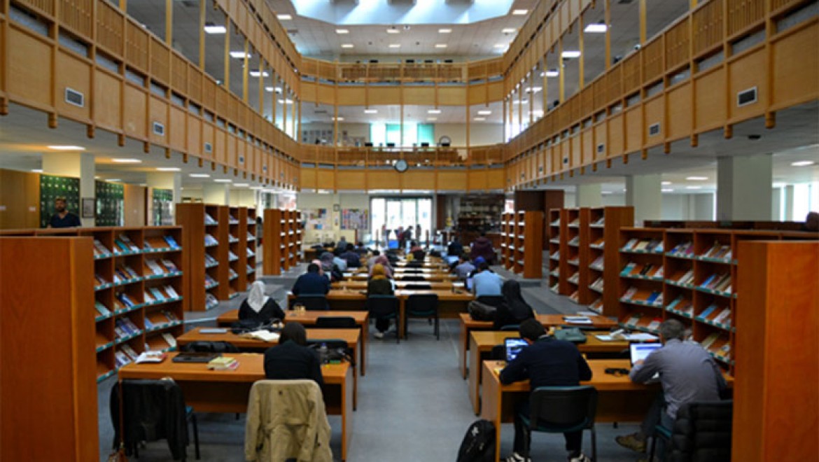 İSAM kütüphanesi, lisansüstü yerli ve yabancı araştırmacılarla akademisyenlere hizmet veriyor