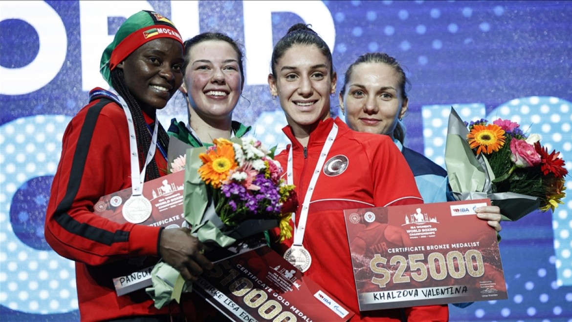 Dünya Kadınlar Boks Şampiyonası'nda Sema Çalışkan bronz madalya kazandı