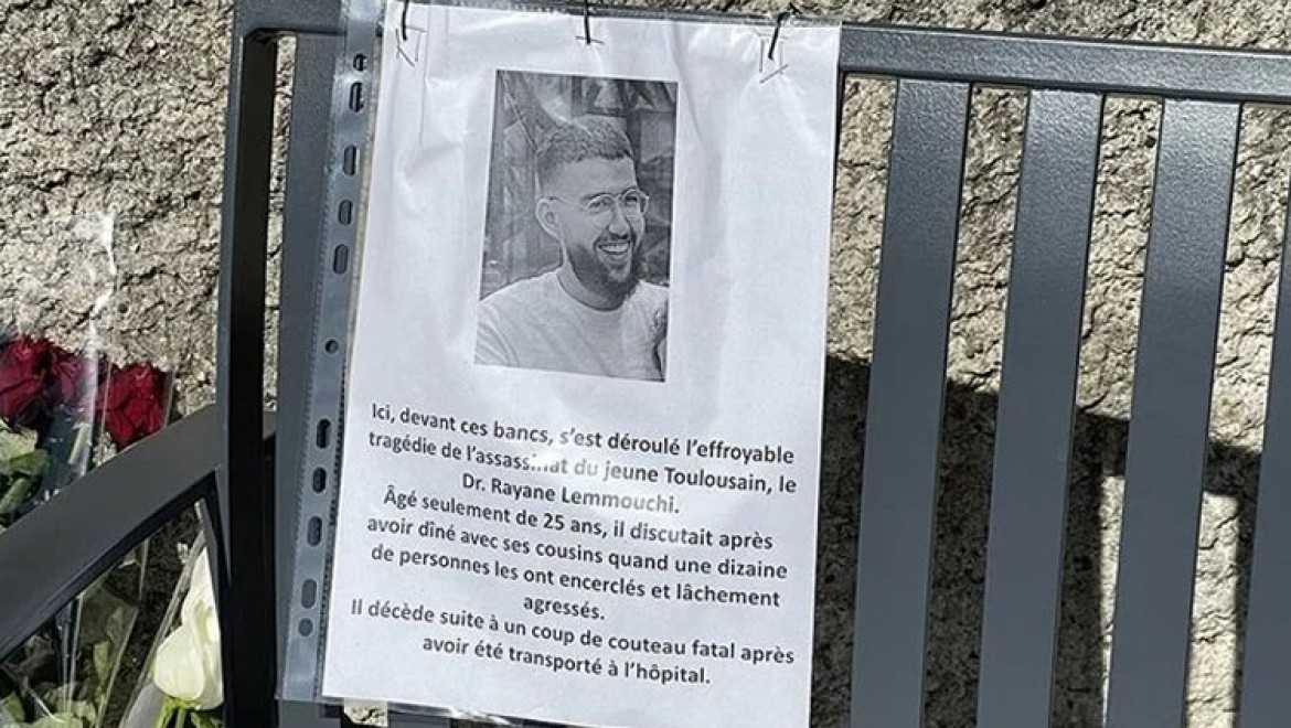 Cezayirli bir doktorun Fransa'da ırkçı saldırıda öldürülmesi tepkilere yol açtı
