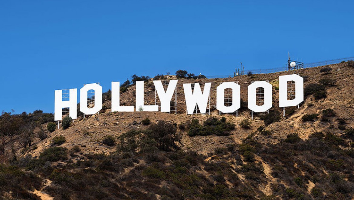 Hollywood Yıldızlarına Benzemek İçin Bıçak Altına Yatıyorlar
