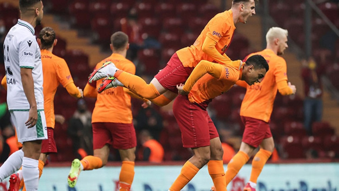 Galatasaray evinde İttifak Holding Konyaspor'u 1-0 yendi