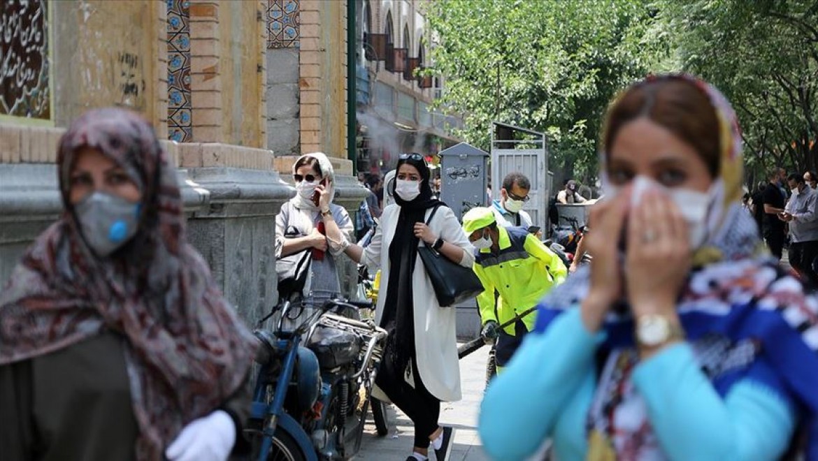 İran'da son 24 saatte 200 kişi koronavirüs nedeniyle yaşamını yitirdi