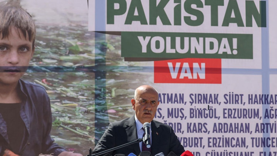 "Pakistanlı kardeşlerimizin yanında olduğumuzu burada bir kez daha göstermek durumundayız"
