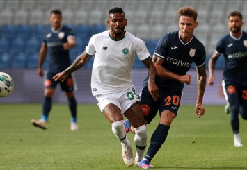 Medipol Başakşehir, ikinci hafta maçında Konyaspor karşısında