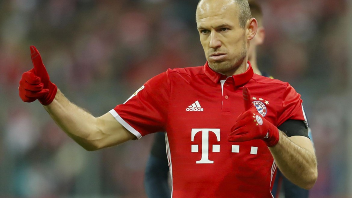 Robben bir yıl daha Bayern Münih'te