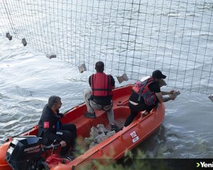 Munzur Çayı'nda kaybolan 3 kişinin bulunması için suya çelik ağlar yerleştirildi