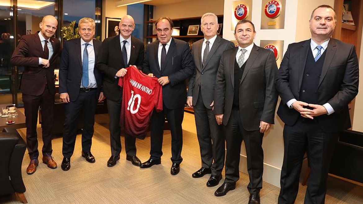 FIFA Başkanı Infantino'dan Demirören'e ziyaret