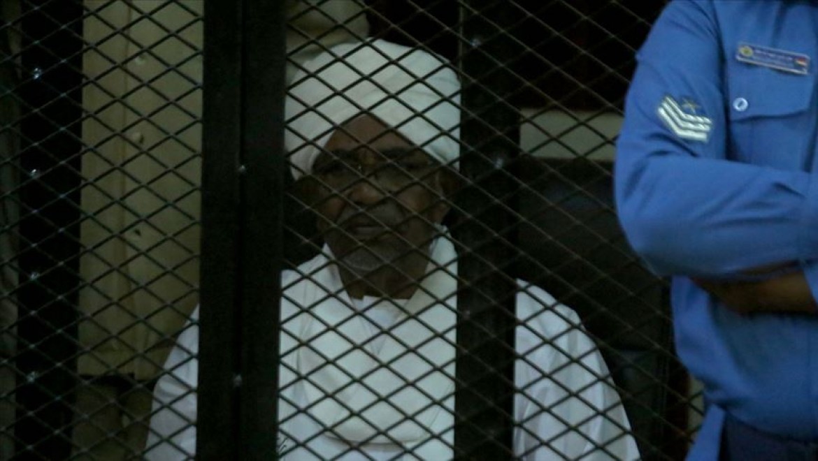 Devrik Sudan lideri Ömer el-Beşir, 2 yıl hapse mahkum edildi