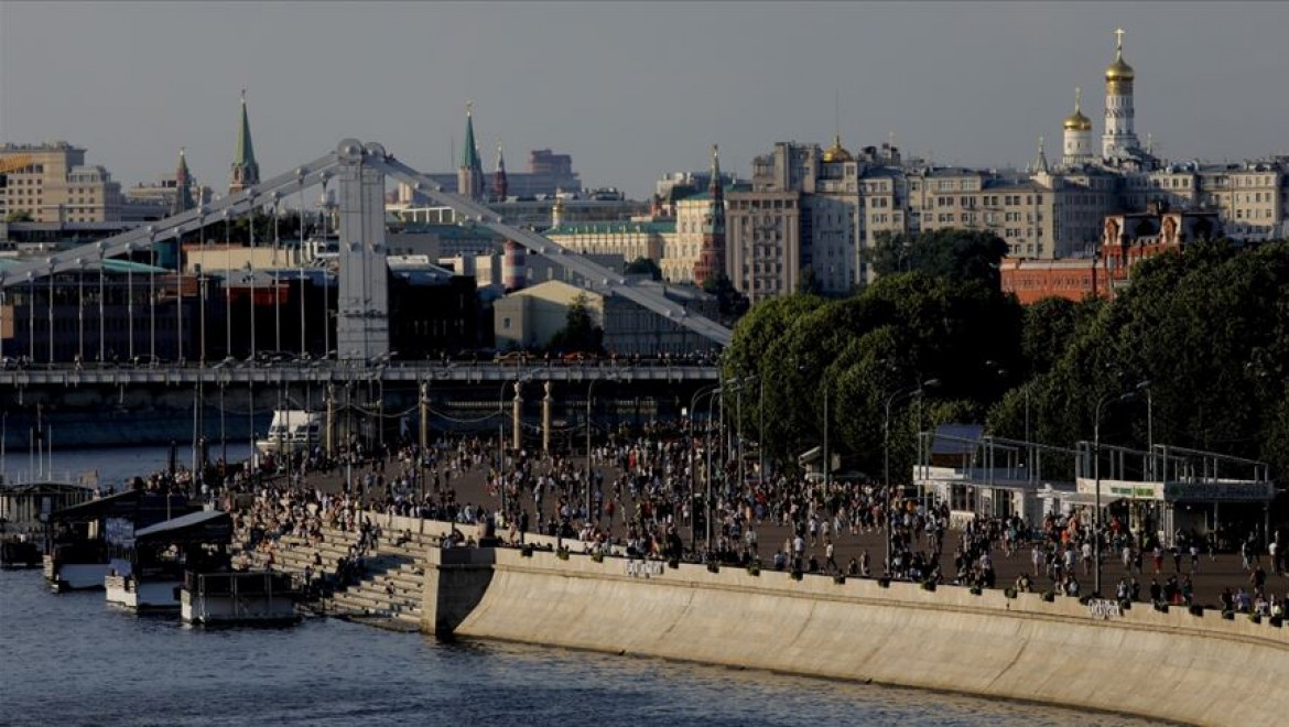 Rusya'da Kovid-19 vaka sayısı 641 bini geçti