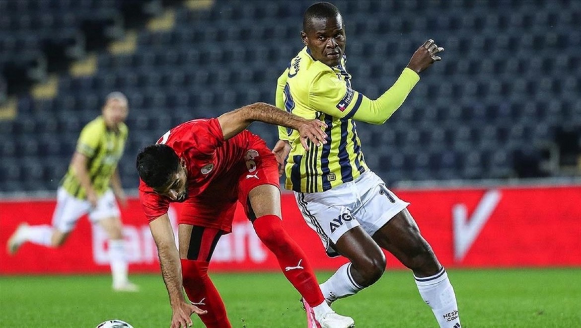 Fenerbahçe Kulübü: Samatta'nın tedavisine başlandı