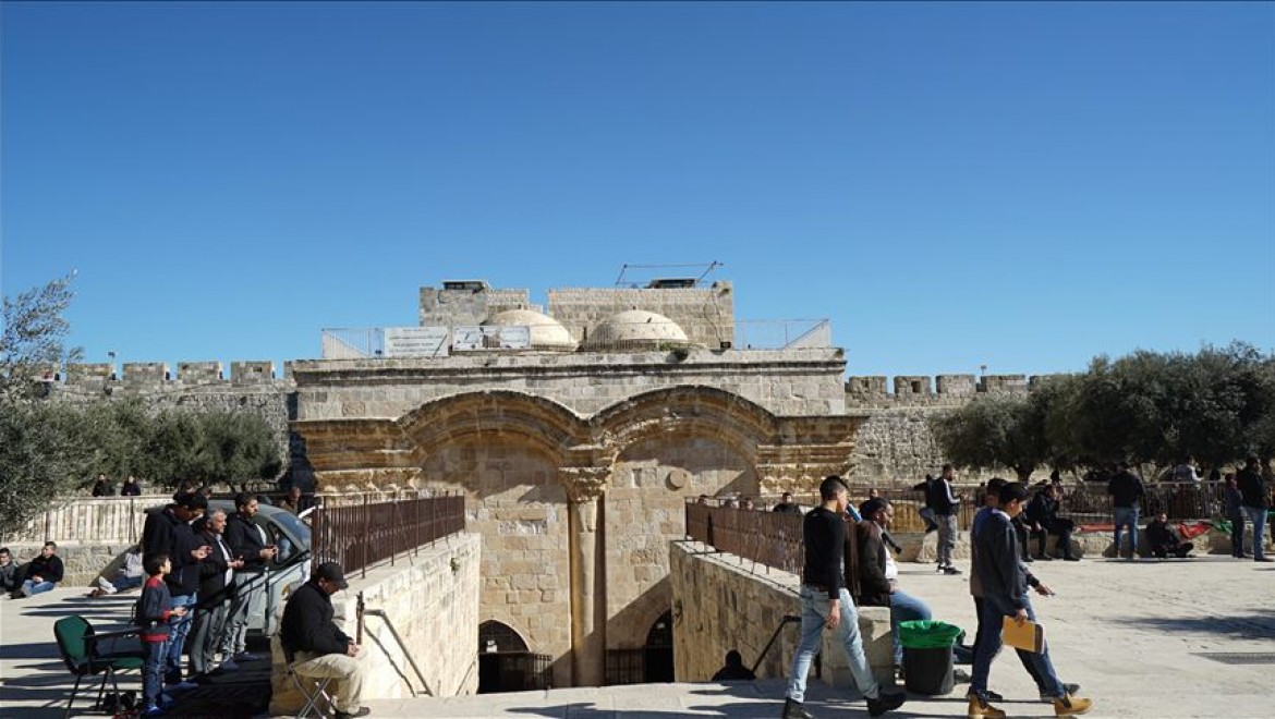 Kudüs ulemasından İsrail'in Mescid-i Aksa'nın Rahmet Kapısı'nı kapatma kararına tepki