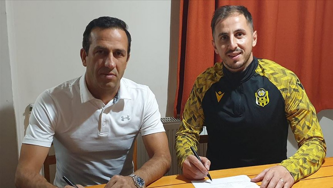 Yeni Malatyaspor Zeki Yavru'yu transfer etti