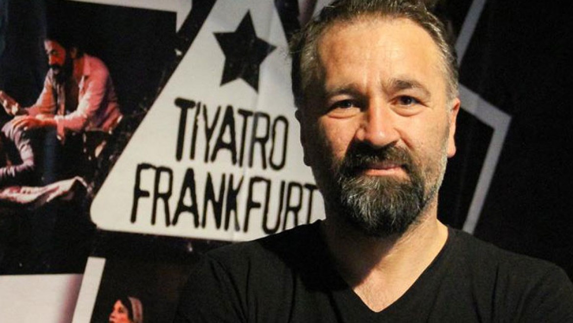 'Almanlara Türk tiyatrosunu sevdirdik'