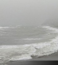 Düzce'de rüzgarın etkisiyle dalga boyu 4 metreye ulaştı