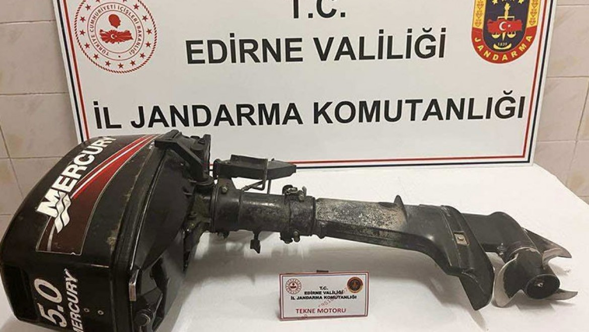 Edirne'de tekne motoru çalan 2 şüpheli tutuklandı