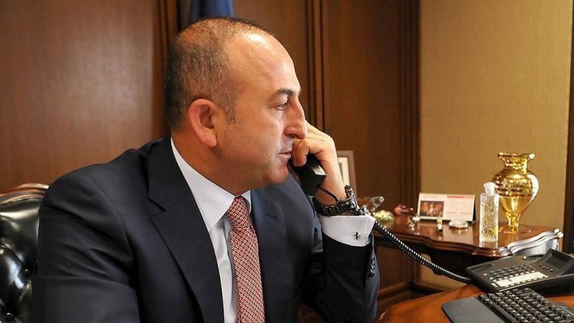 Çavuşoğlu AB'nin Genişlemeden Sorumlu Komiseri Varhelyi ile telefonda görüştü