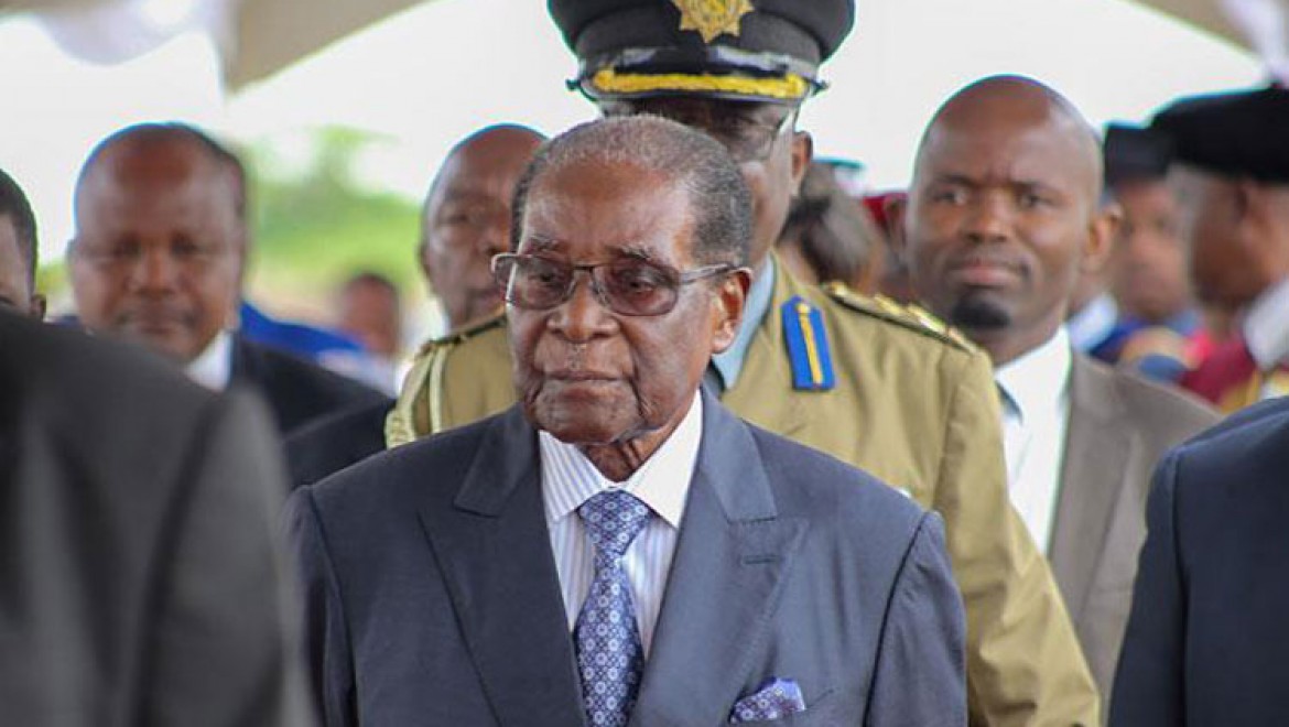 Mugabe askeri müdahale sonrası ilk kez halk arasında