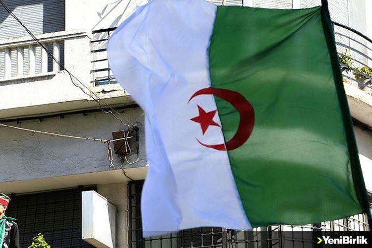 Cezayir'de ilk defa ilkokul müfredatına İngilizce de eklendi