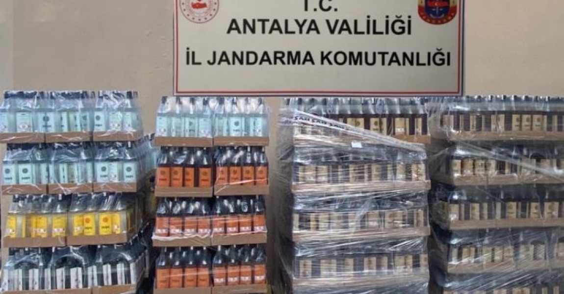 Antalya'da 2 bin 265 litre kaçak içki ele geçirildi
