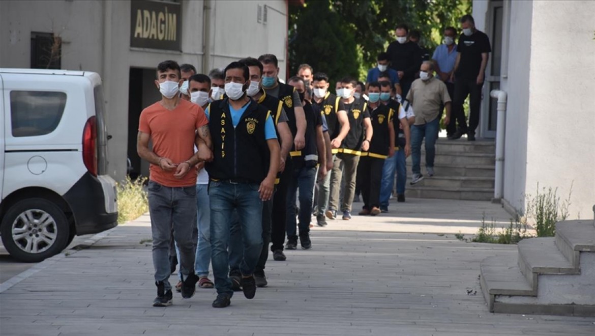 Adana'da firari hükümlülere yönelik şafak operasyonu düzenlendi