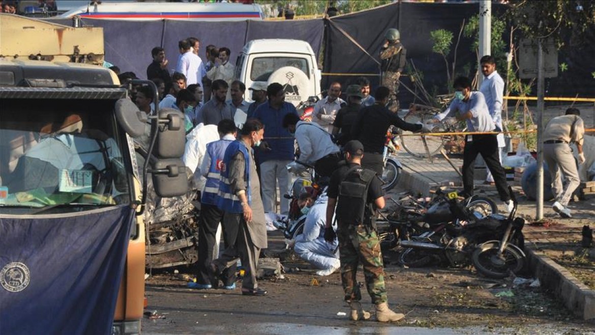 Pakistan'da Mitinge Bombalı Saldırı: 12 Ölü