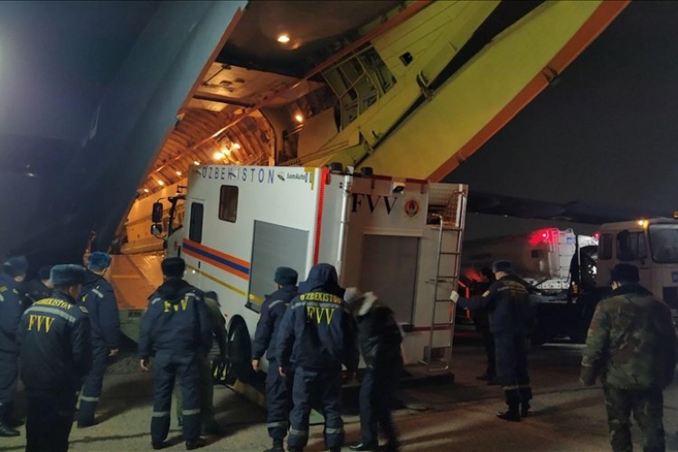 Özbekistan'dan kurtarma ekibi ve insani yardım taşıyan uçak Türkiye'ye hareket etti