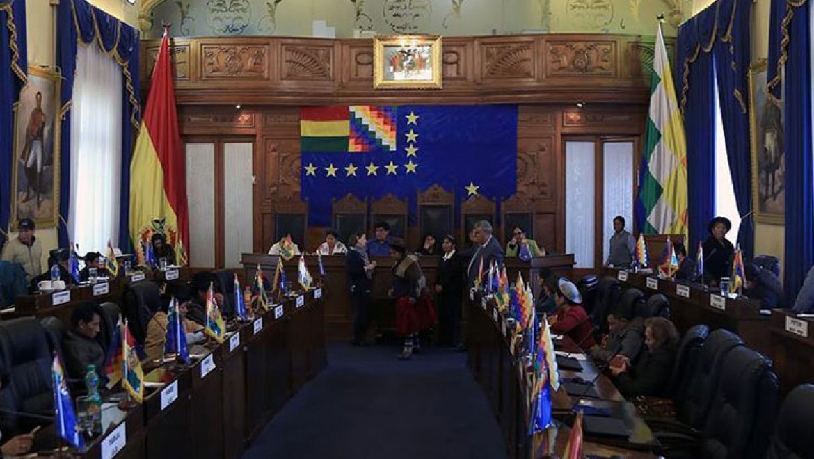 Bolivya'da geçici hükümetin görev süresini uzatan tasarı onaylandı