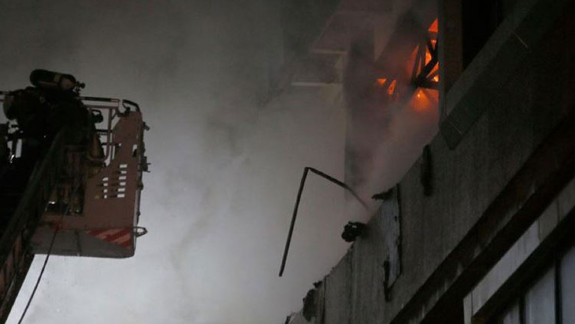 İstanbul Bahçelievler'de tekstil firmasında yangın